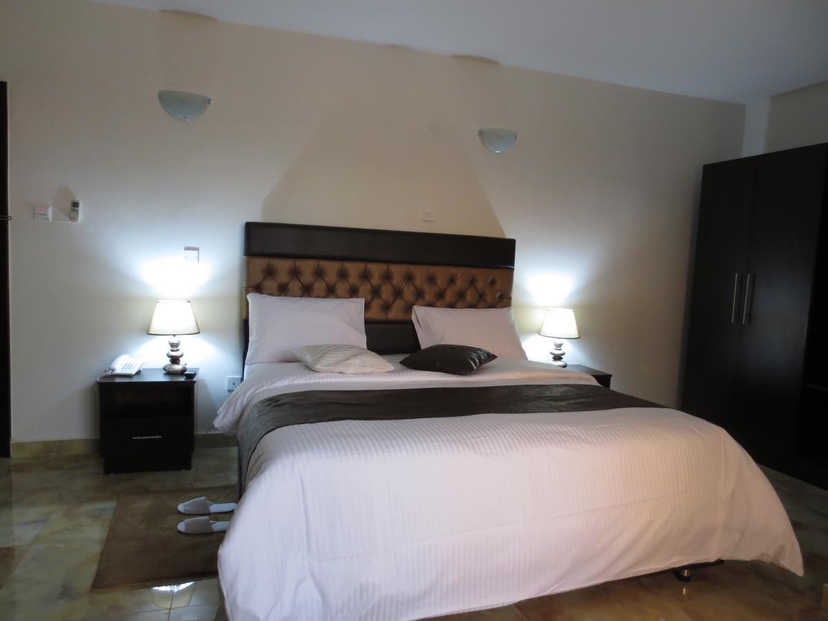 Airport Plaza Hotel Djouba Extérieur photo