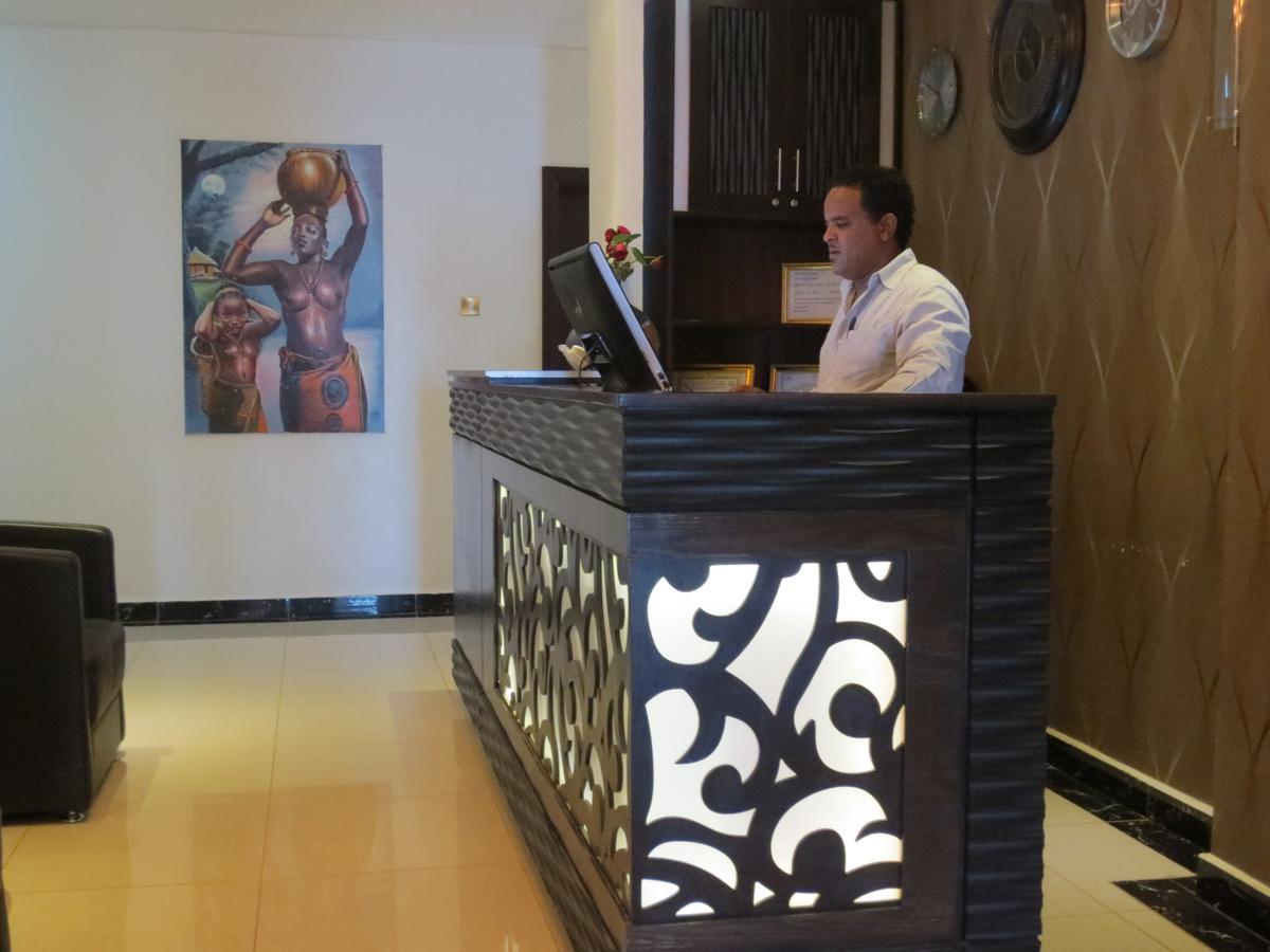 Airport Plaza Hotel Djouba Extérieur photo
