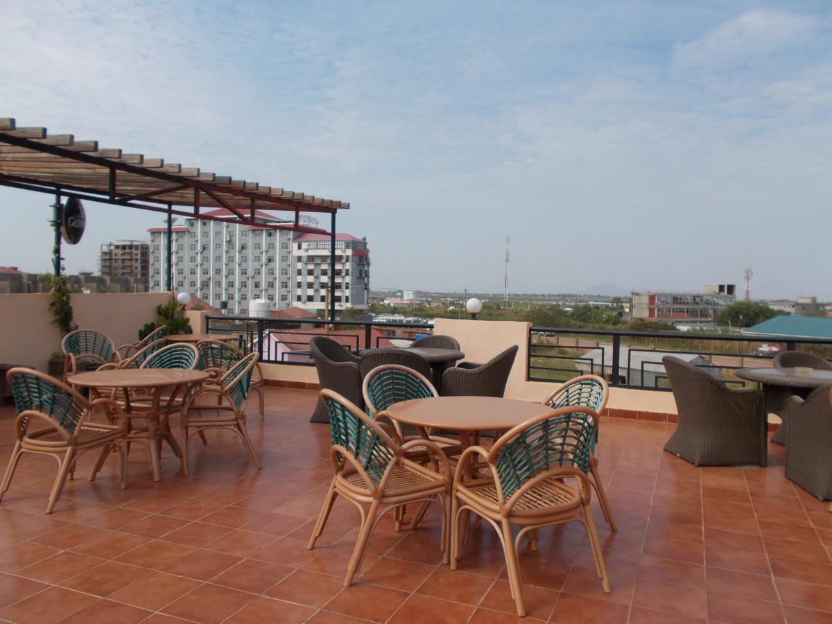 Airport Plaza Hotel Djouba Extérieur photo