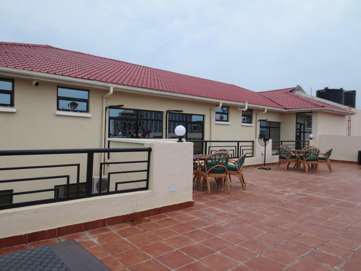Airport Plaza Hotel Djouba Extérieur photo