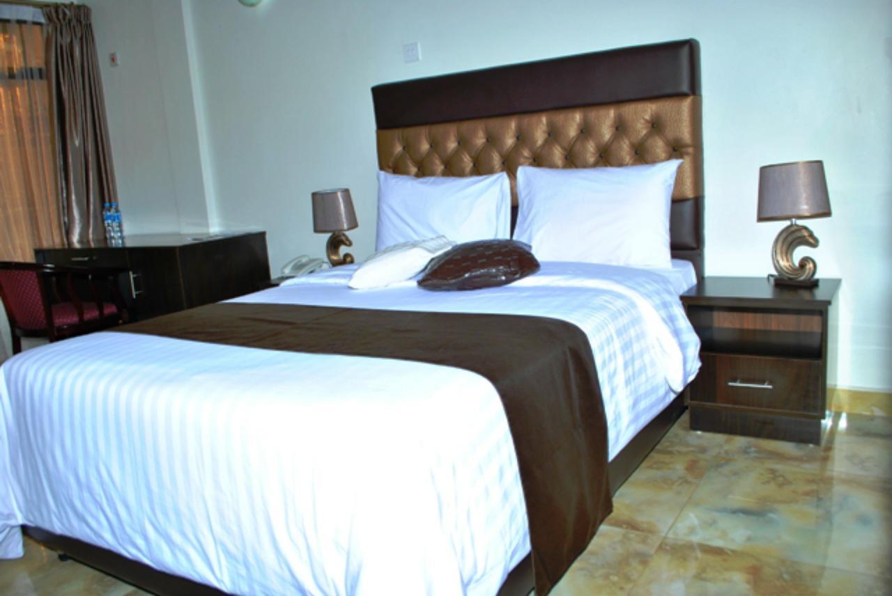 Airport Plaza Hotel Djouba Extérieur photo